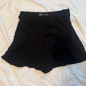 Zara Elegant Black Skirt with Bow Accent